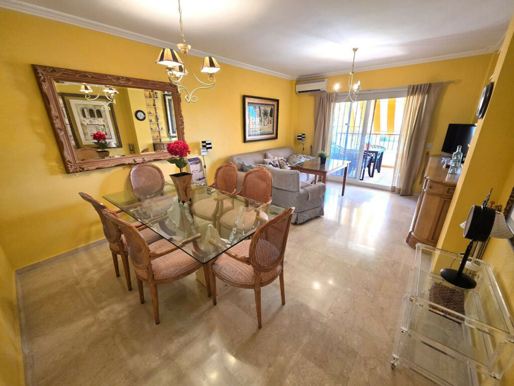 Ground Floor Apartment Riviera del Sol Málaga - image 3