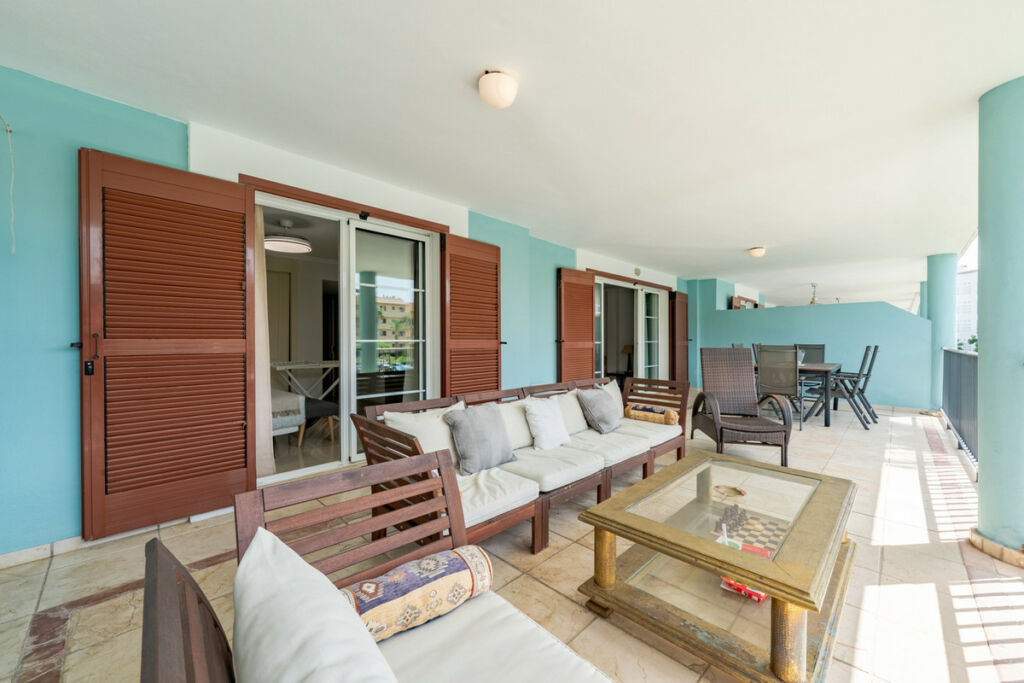 Middle Floor Apartment Sotogrande Marina Cádiz - image 3