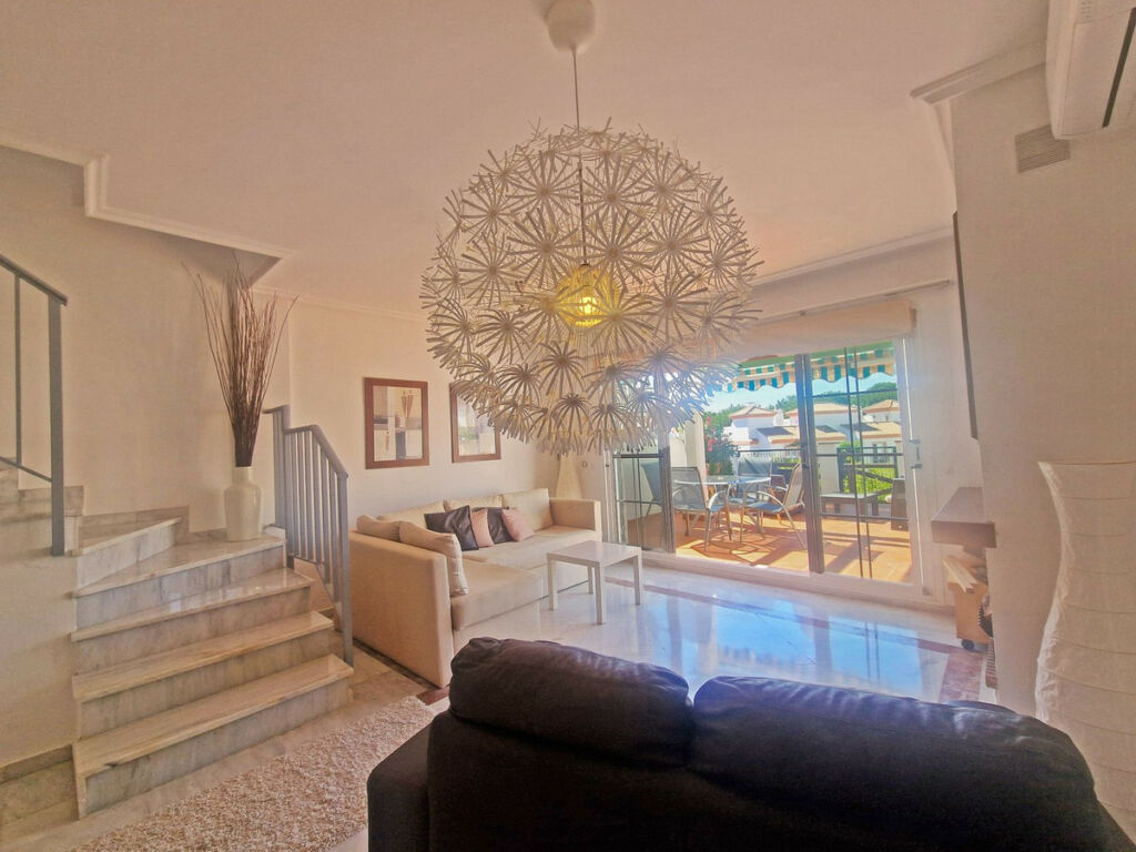 Semi-Detached House Cabopino Málaga - image 4