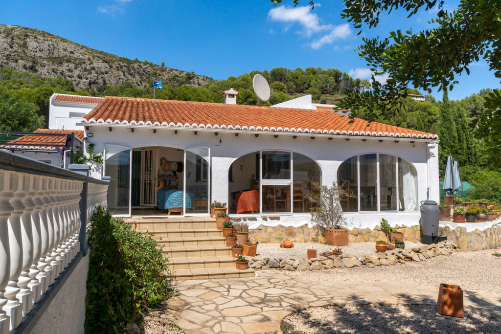 Detached Villa Alcalali Alicante - image 3