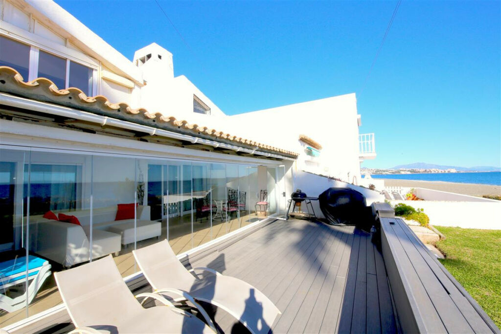 Semi-Detached House Estepona Málaga - image 3
