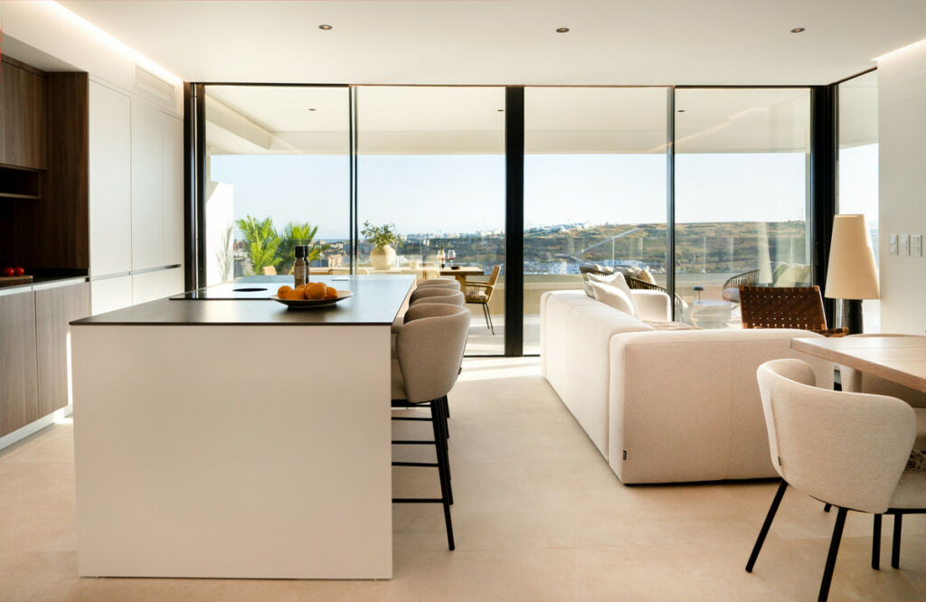 Middle Floor Apartment Estepona Málaga - image 7