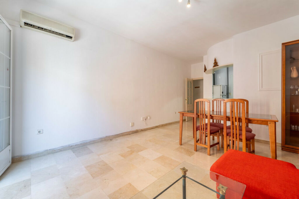 Middle Floor Apartment Málaga Centro Málaga - image 3