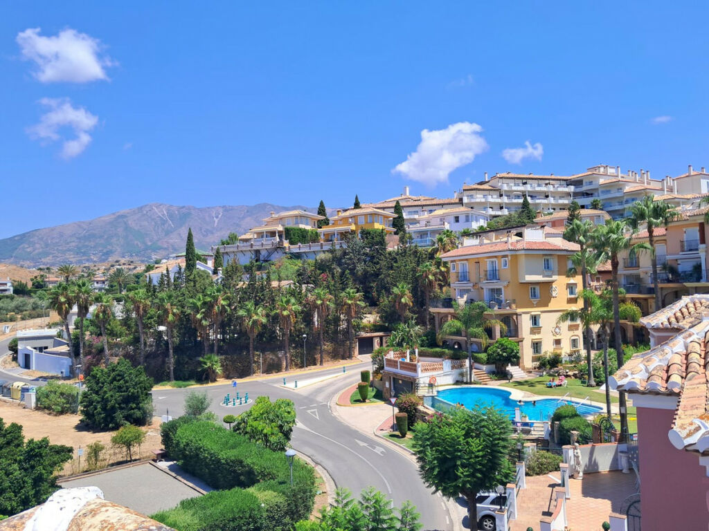 Detached Villa Mijas Costa Málaga - image 3