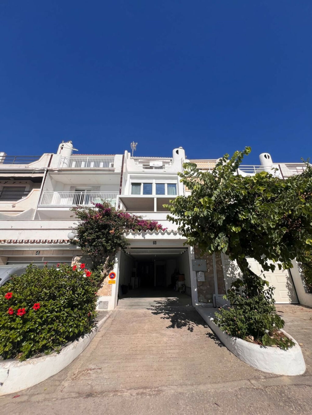 Townhouse Benalmadena Málaga - image 3