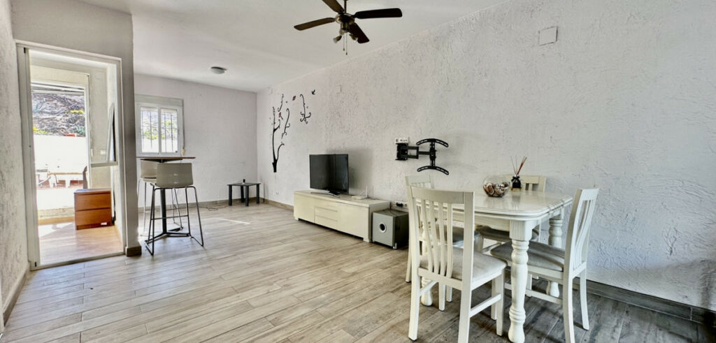 Townhouse Guardamar del Segura Alicante - image 3