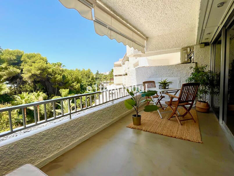 Middle Floor Apartment The Golden Mile Málaga - image 3