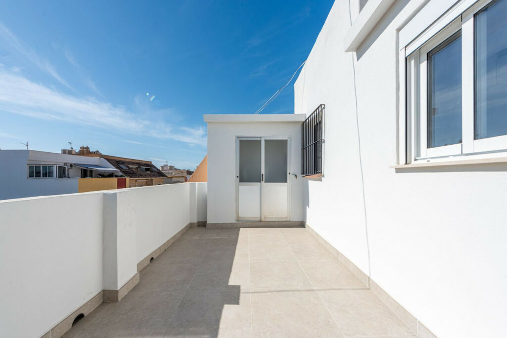 Penthouse Fuengirola Málaga - image 3