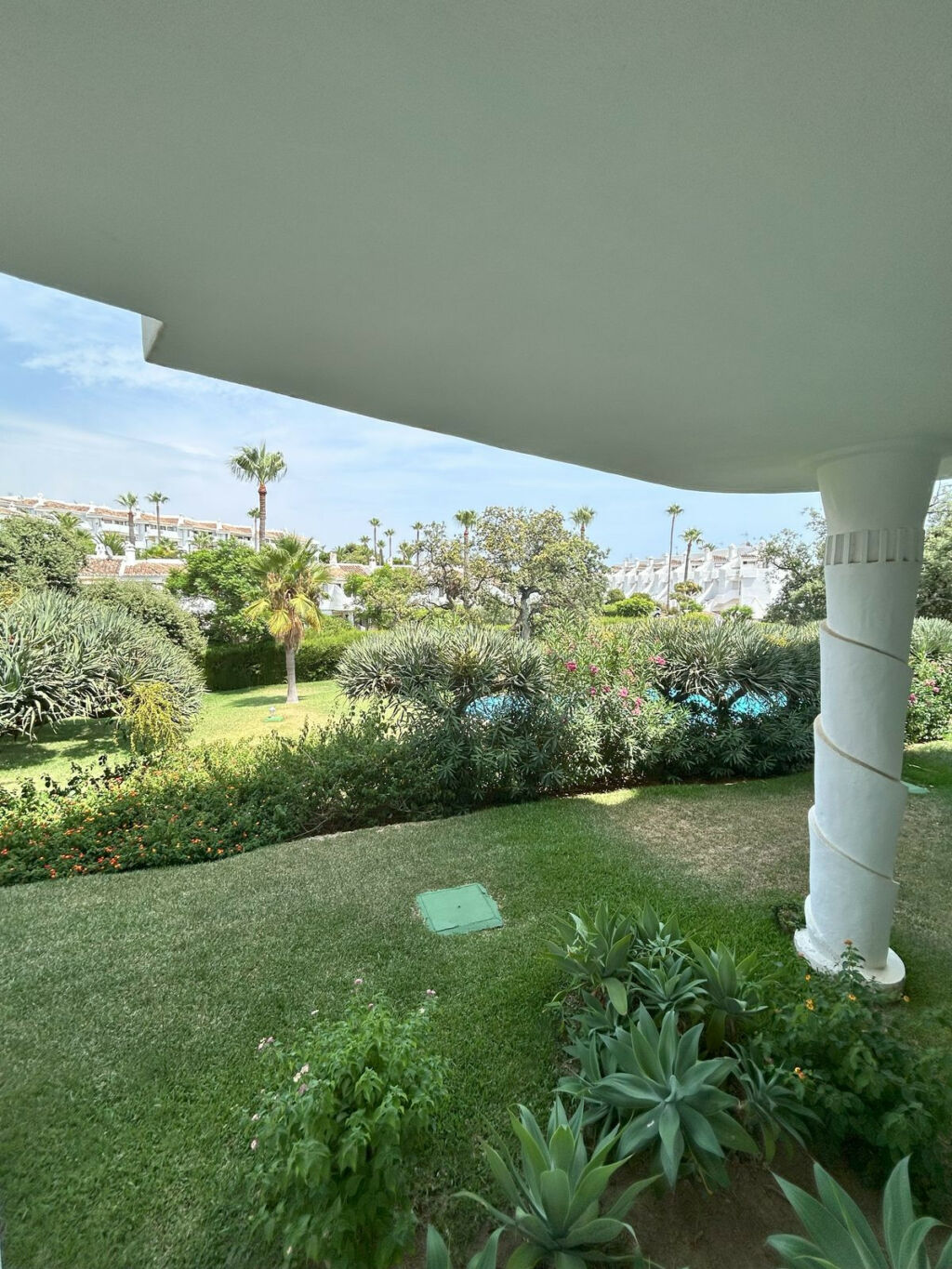 Middle Floor Apartment Calahonda Málaga - image 30