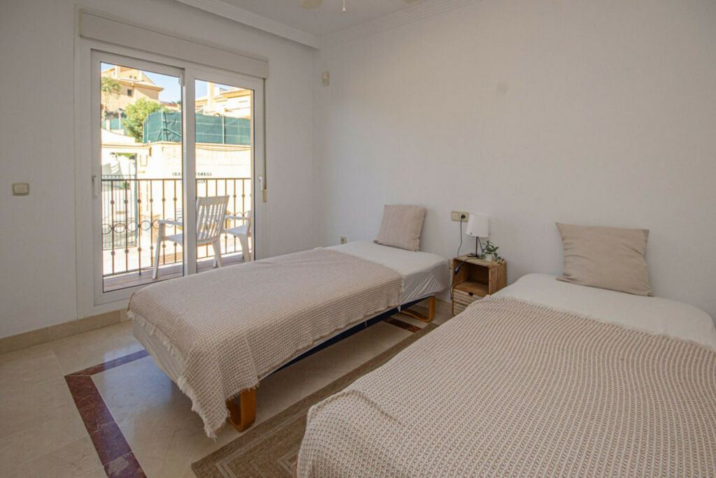 Semi-Detached House Riviera del Sol Málaga - image 30