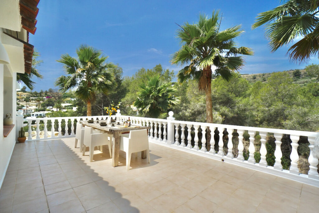 Detached Villa Montemar Alicante - image 30