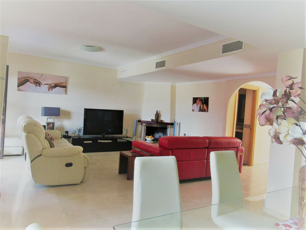 Townhouse Guadalmina Alta Málaga - image 30