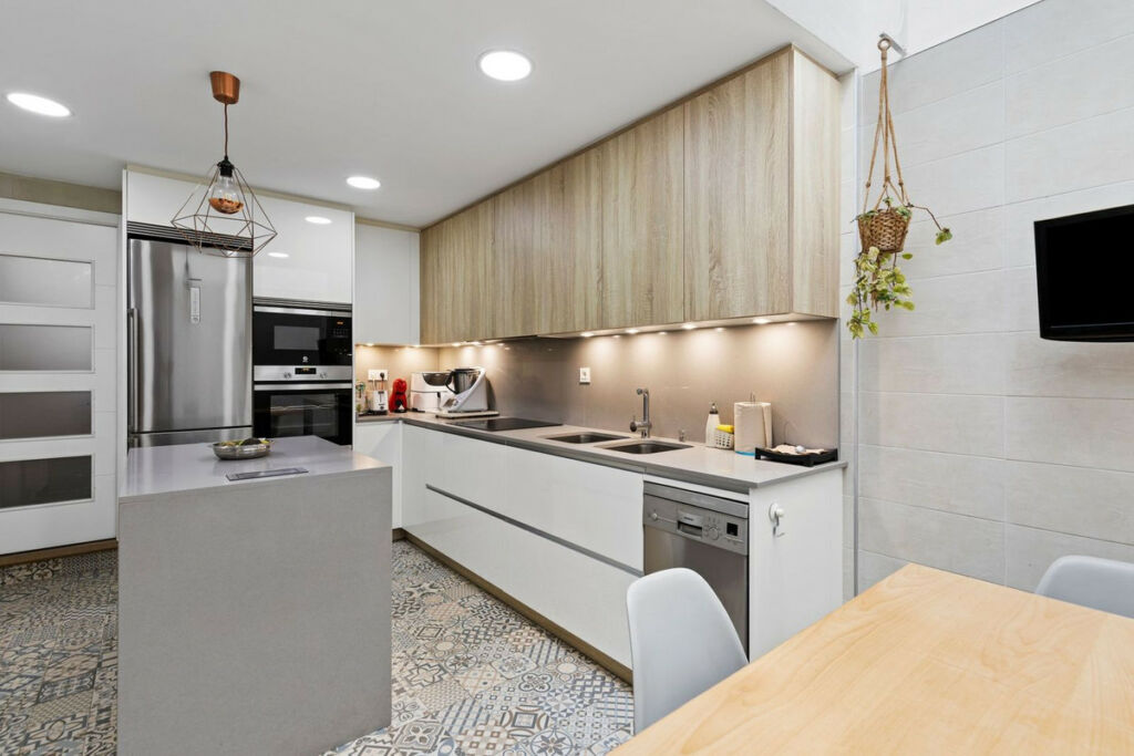 Detached Villa Estepona Málaga - image 30