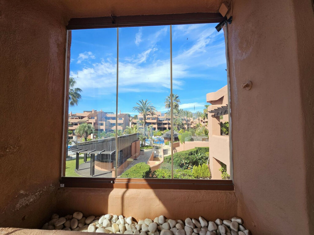 Middle Floor Apartment Estepona Málaga - image 30