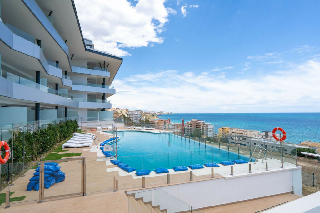 Penthouse Fuengirola Málaga - image 30