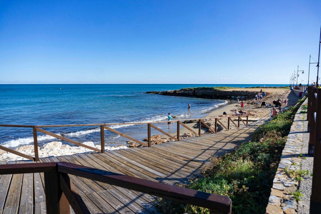 Ground Floor Apartment Punta Prima Alicante - image 30