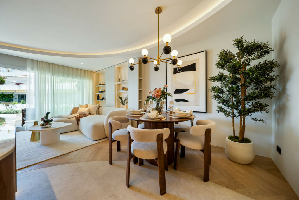 Middle Floor Apartment The Golden Mile Málaga - image 30
