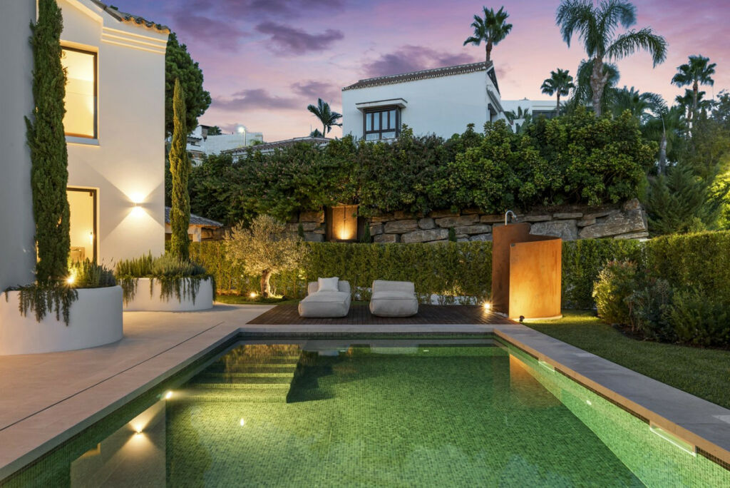 Detached Villa Benahavís Málaga - image 30