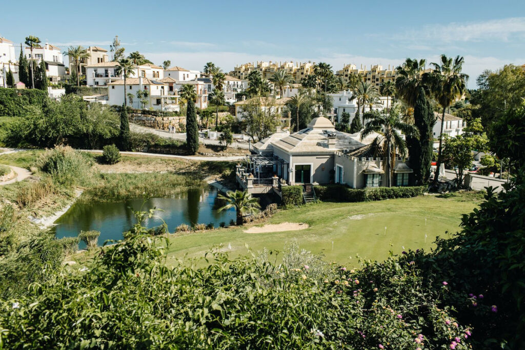 Detached Villa Estepona Málaga - image 30