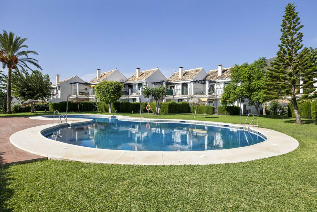 Semi-Detached House Benalmadena Pueblo Málaga - image 30