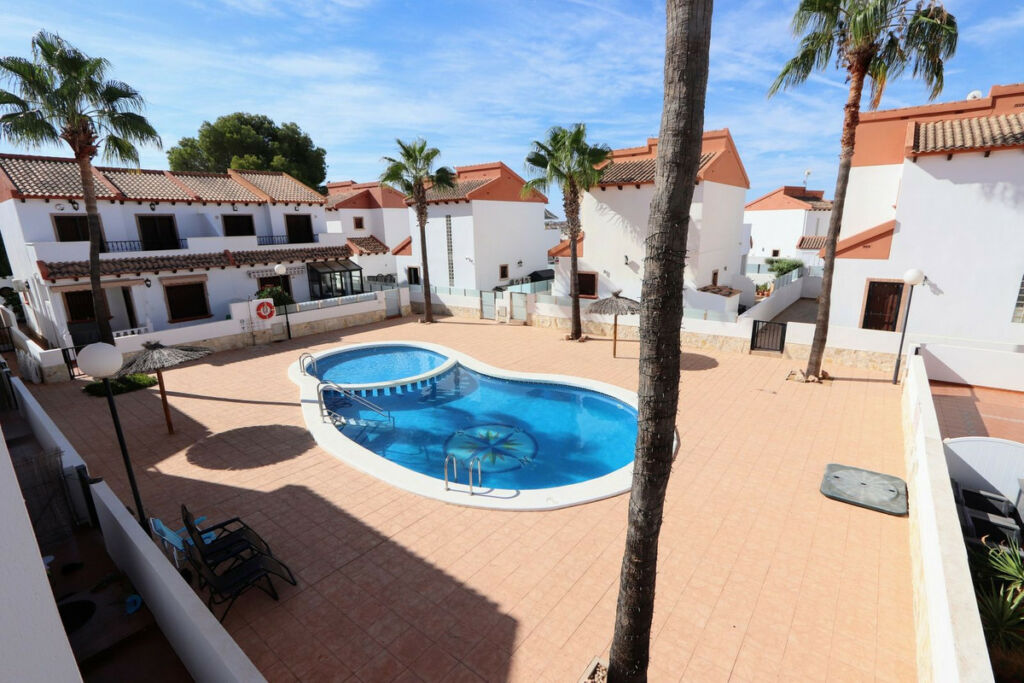 Detached Villa Villamartin Alicante - image 30