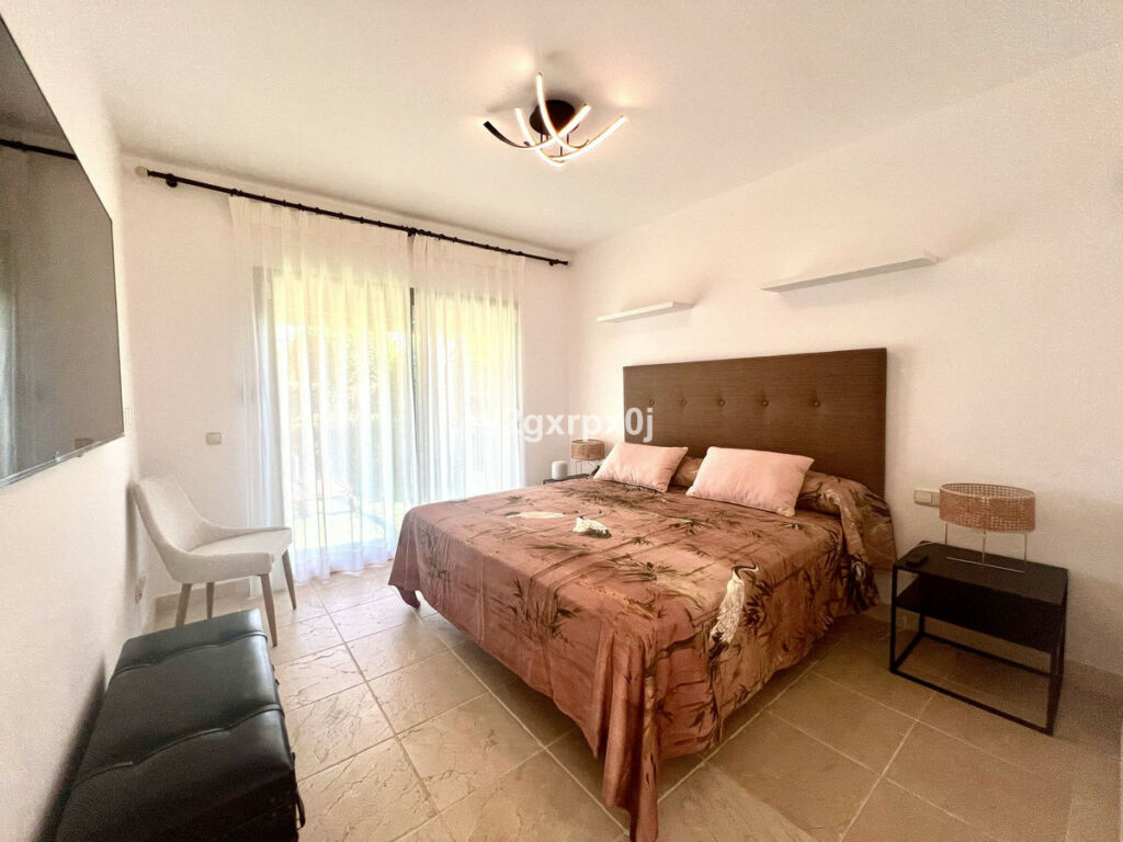 Ground Floor Apartment Benahavís Málaga - image 16