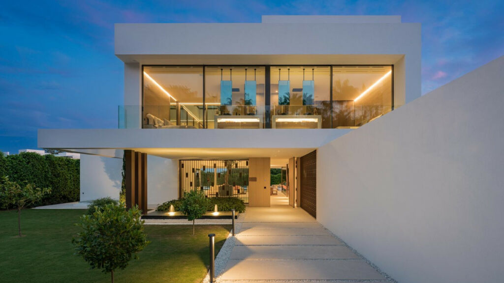 Detached Villa The Golden Mile Málaga - image 30