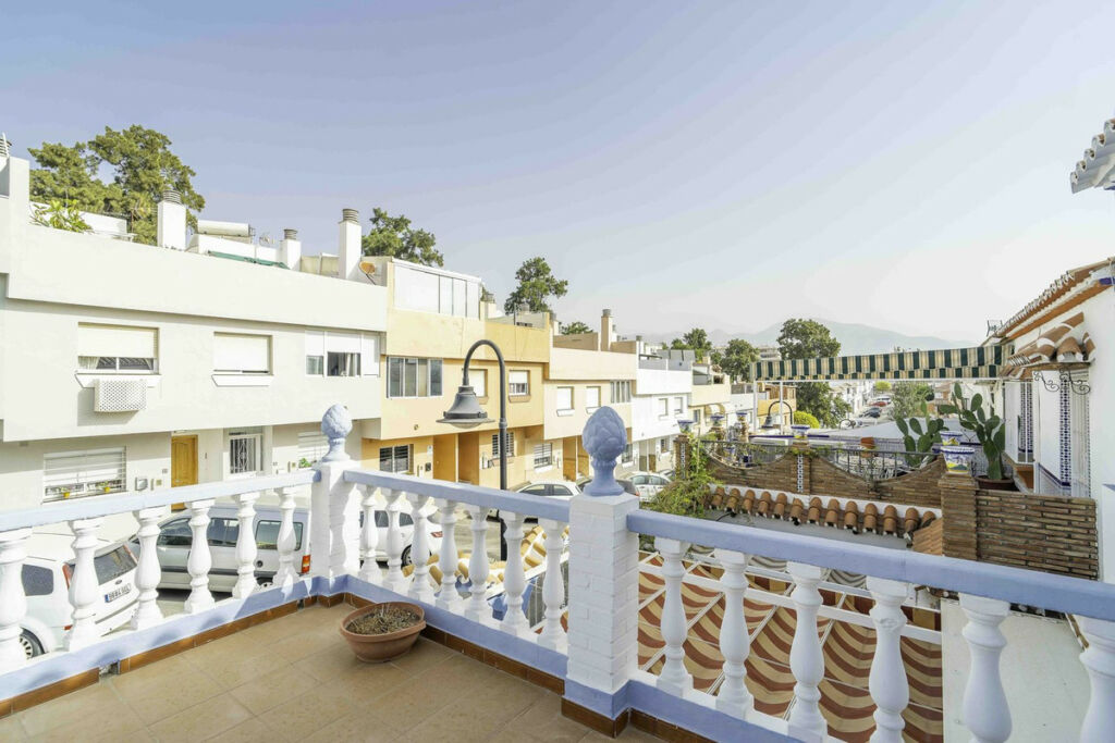 Townhouse Las Lagunas Málaga - image 30