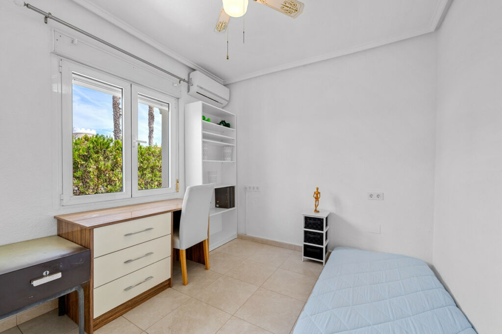 Detached Villa Ciudad Quesada Alicante - image 29