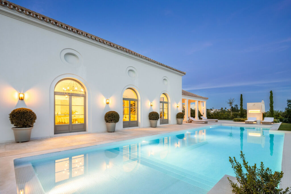 Detached Villa Nueva Andalucía Málaga - image 30