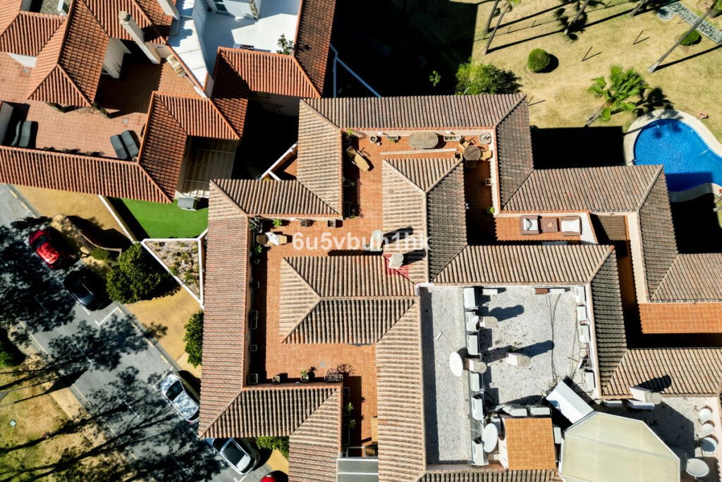 Penthouse Higueron Málaga - image 30