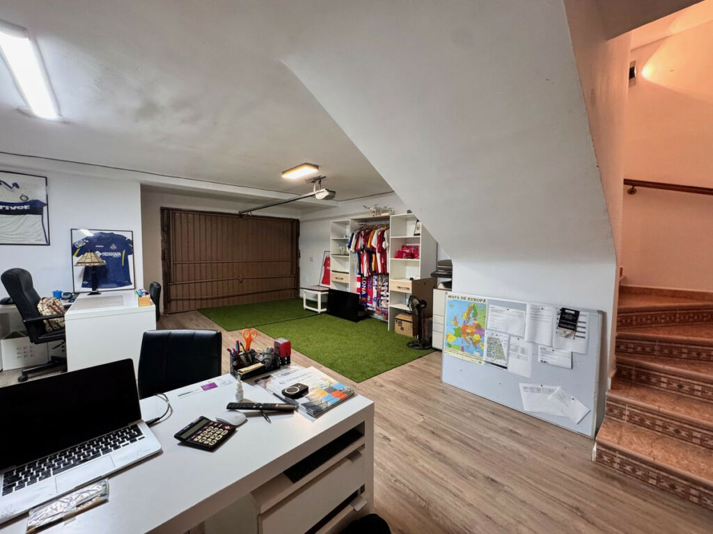 Semi-Detached House Alhaurín de la Torre Málaga - image 30