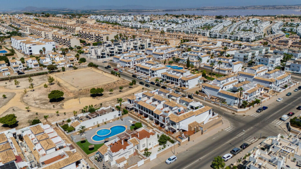 Ground Floor Apartment Punta Prima Alicante - image 30