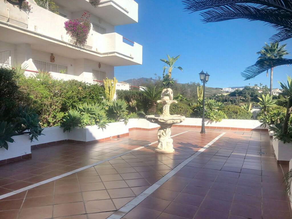 Middle Floor Apartment Bel Air Málaga - image 30