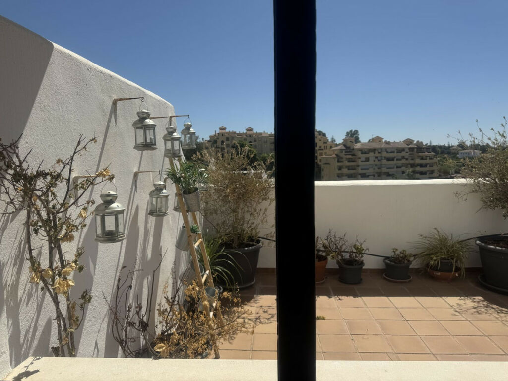 Middle Floor Apartment Selwo Málaga - image 26
