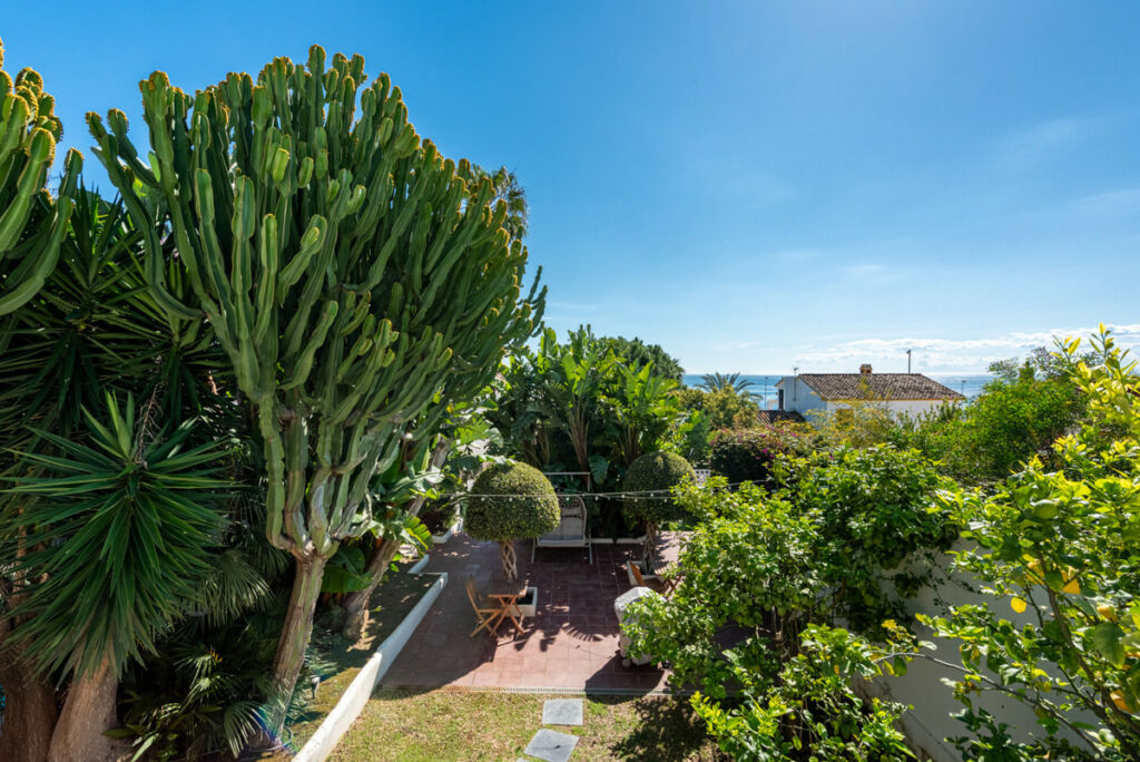 Detached Villa Marbella Málaga - image 30