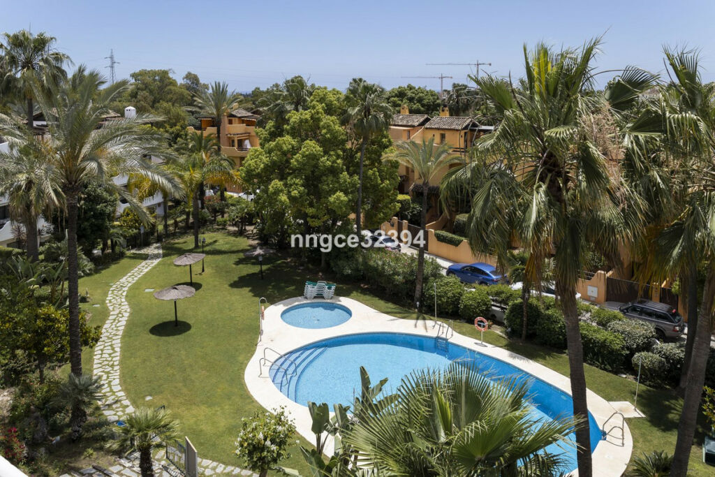 Townhouse Nagüeles Málaga - image 32