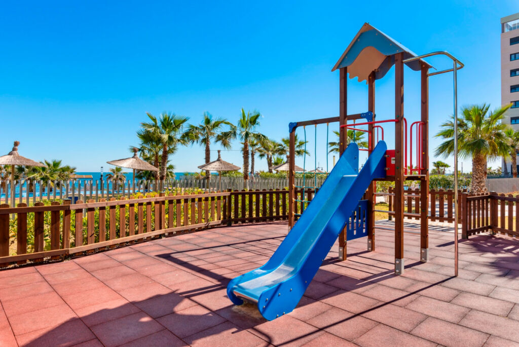 Middle Floor Apartment Punta Prima Alicante - image 31