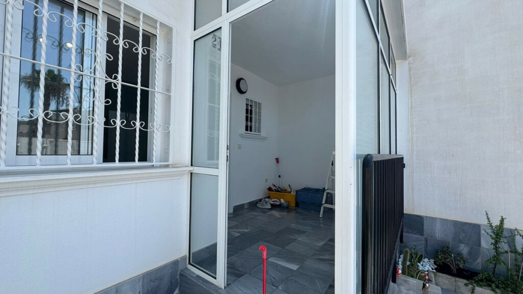 Semi-Detached House Torrevieja Alicante - image 31