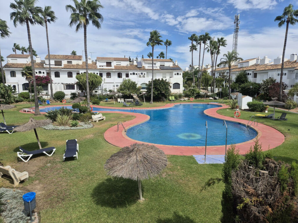 Townhouse Guadalmina Baja Málaga - image 31