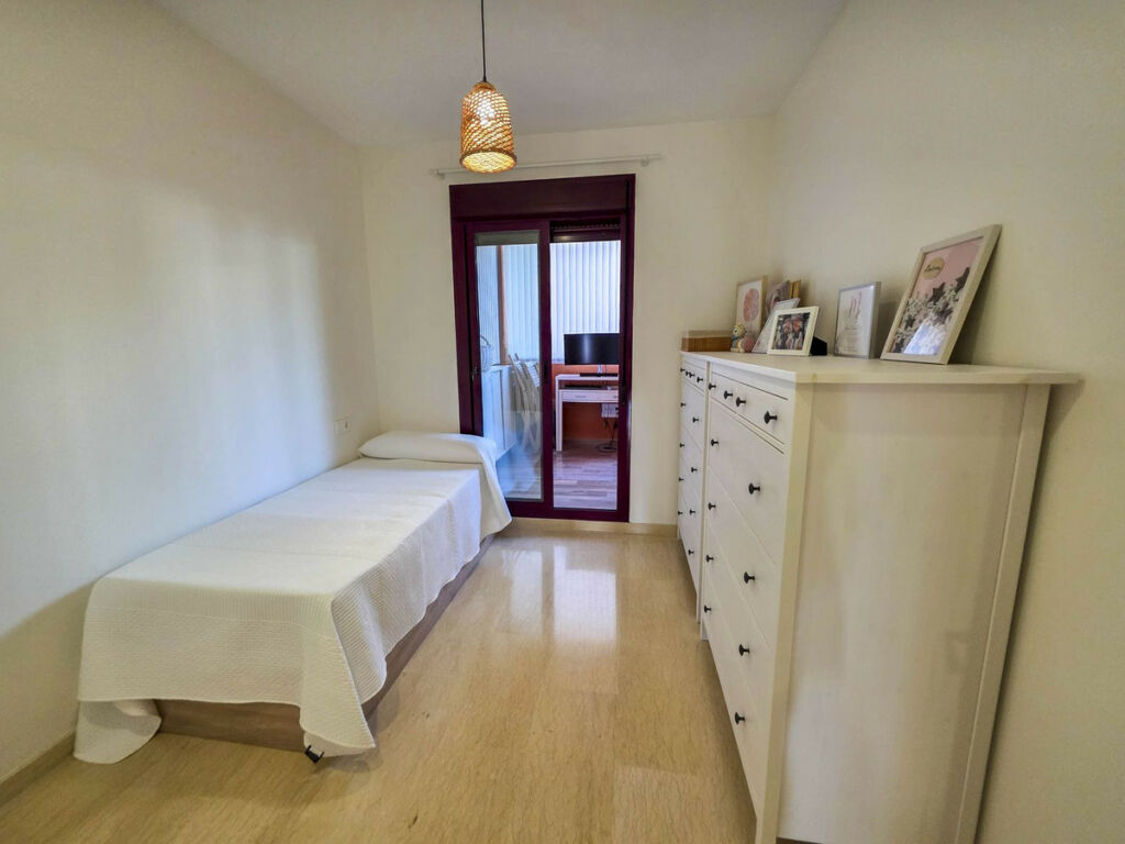Middle Floor Apartment La Duquesa Málaga - image 31