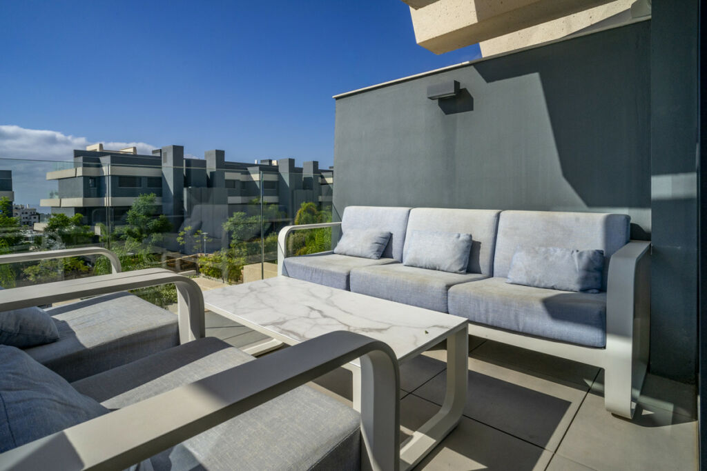 Middle Floor Apartment Estepona Málaga - image 31