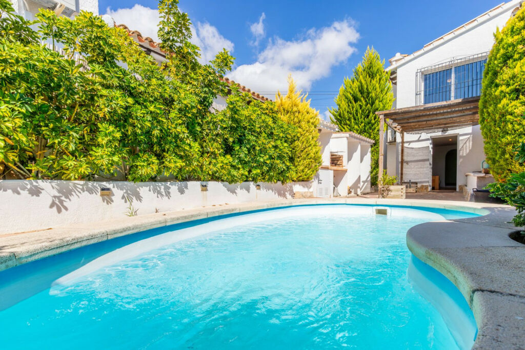 Detached Villa Moraira Alicante - image 31