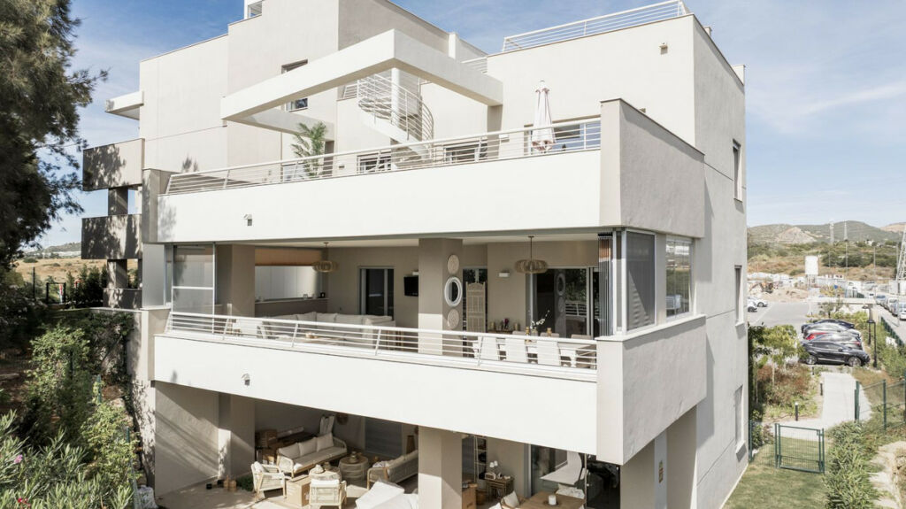 Middle Floor Apartment Estepona Málaga - image 31