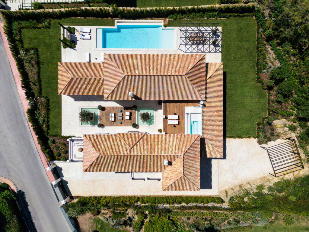 Detached Villa Nueva Andalucía Málaga - image 31