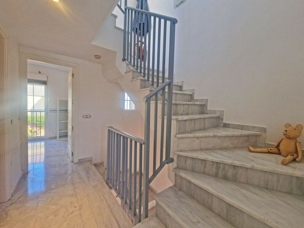 Semi-Detached House Cabopino Málaga - image 29
