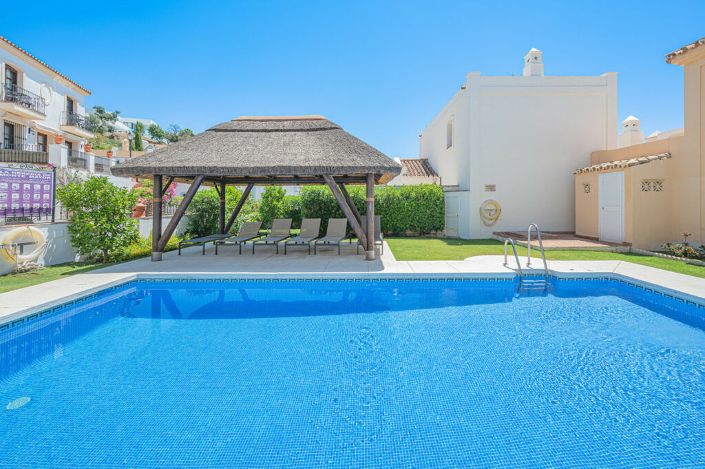 Townhouse Benahavís Málaga - image 31