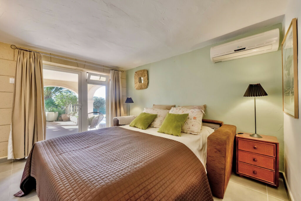 Detached Villa Moraira Alicante - image 31