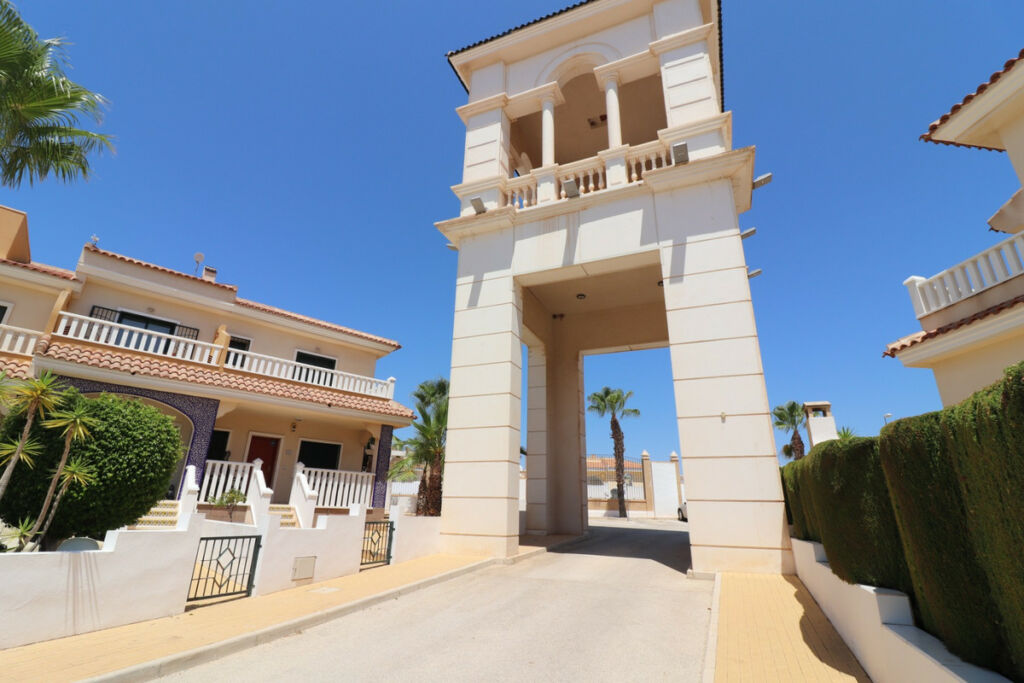 Ground Floor Apartment Dona Pepa Alicante - image 31