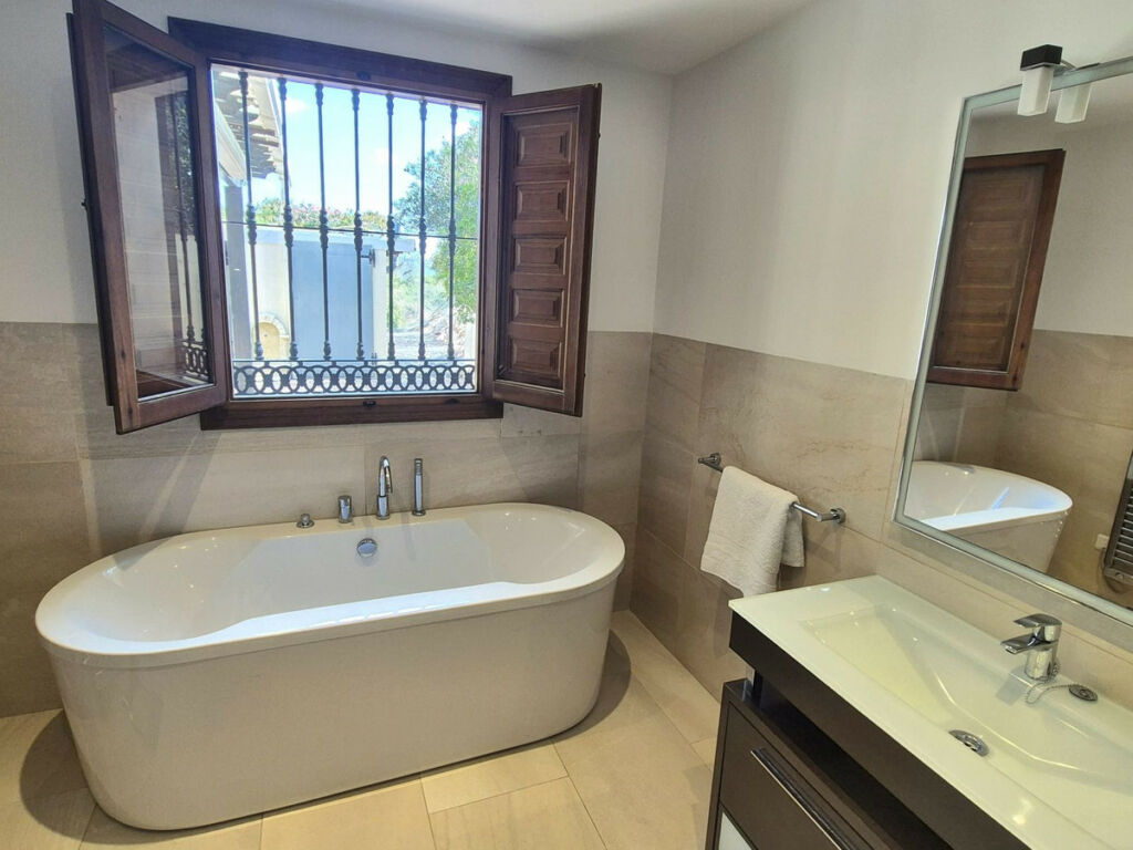 Detached Villa Coín Málaga - image 30